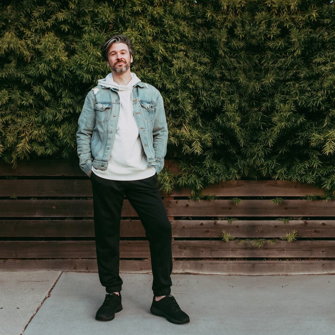 Discover Black Bamboo Grounding Trainers with Earthing Footwear. Enjoy breathable bamboo knit and grounding technology for style and comfort in every step.