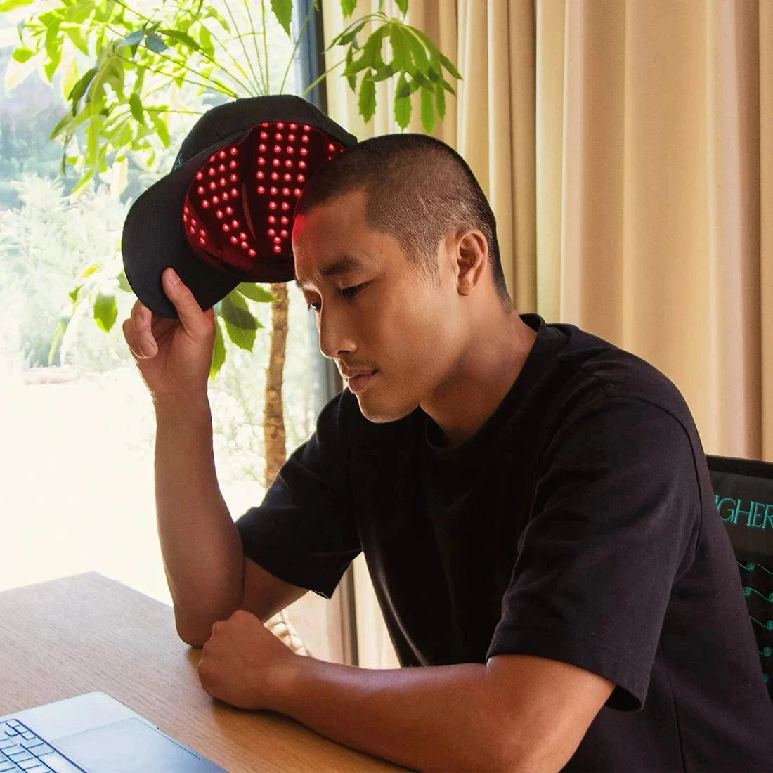 Discover the Red Light Therapy Hat, a safe home treatment promoting hair growth. Strengthen follicles with 650nm light for fuller hair in just 10 minutes daily.