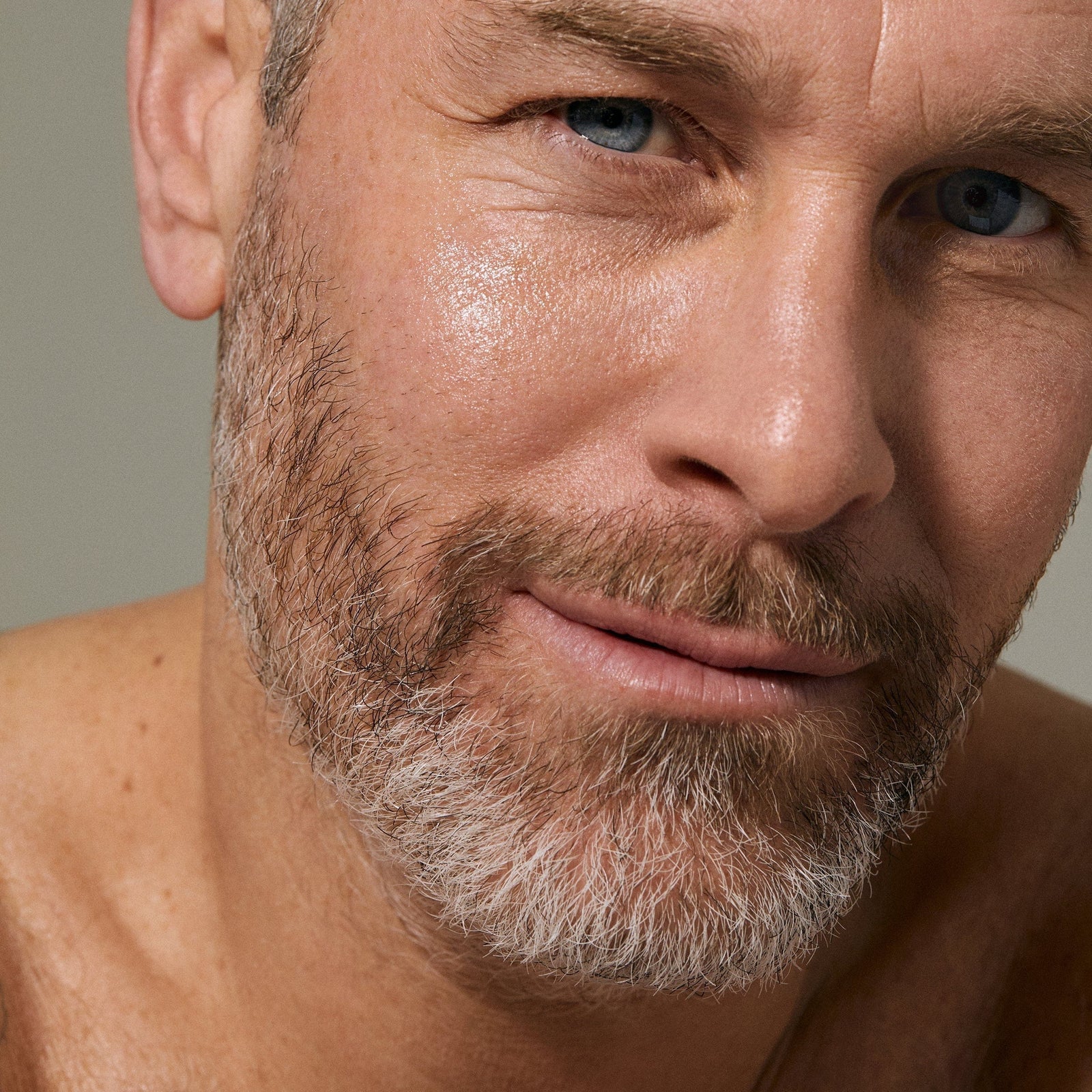 Black Seed Toner Refill - Radiance Restored in eco-friendly pouch by S’Able Labs. Features Vitamin C, E, black seed, and chamomile for glowing skin.