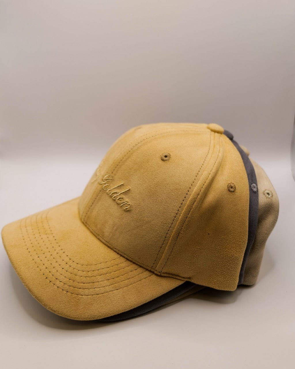 Elle-Sera Elle Sera Suede Look Cap