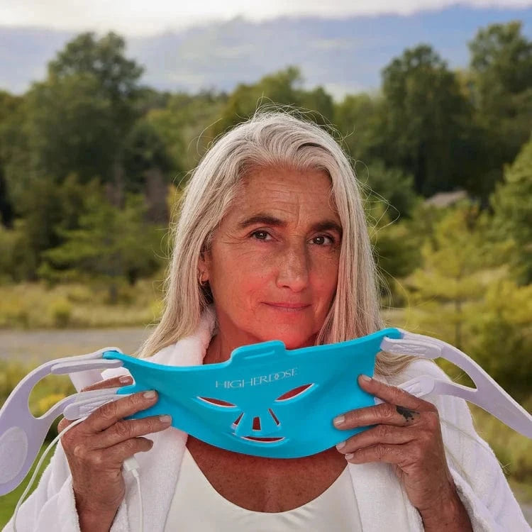 Achieve glowing skin with our Red Light Therapy Face Mask. Improve collagen, reduce fine lines, and soothe redness. Enjoy wearable, wireless comfort and flexible fit.