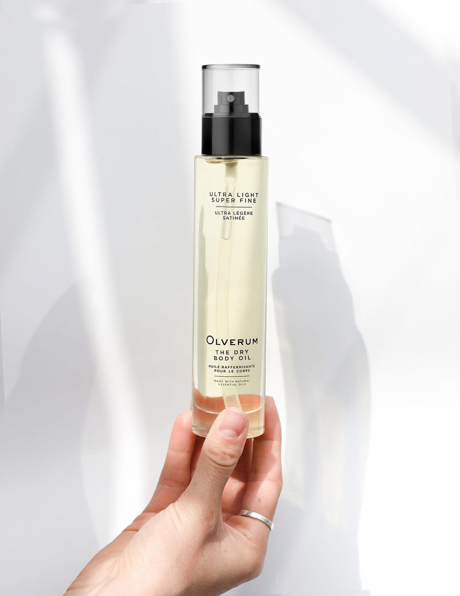 Experience natural dry body oil with nourishing botanical oils and extracts. Enjoy hydration, elasticity, and a soft finish without greasiness.