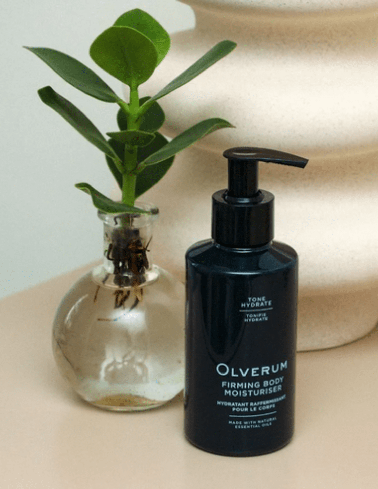 Experience firmer, smooth skin with Olverum Firming Moisturiser. Nourishes and hydrates with velvet texture. Perfect for rejuvenation and elasticity.