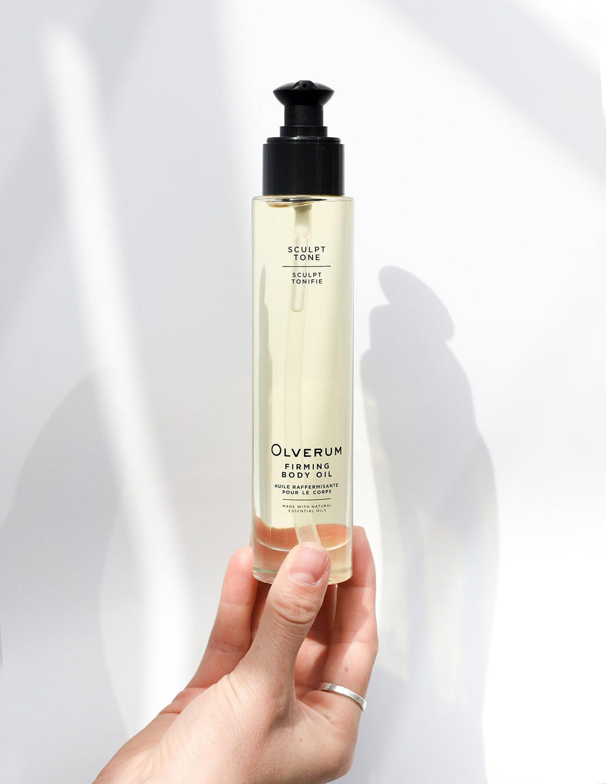 Boost skin firmness with our Firming Body Oil - 100ml. Infused with Alaria Esculenta for collagen boost, it enhances skin elasticity and cell renewal.