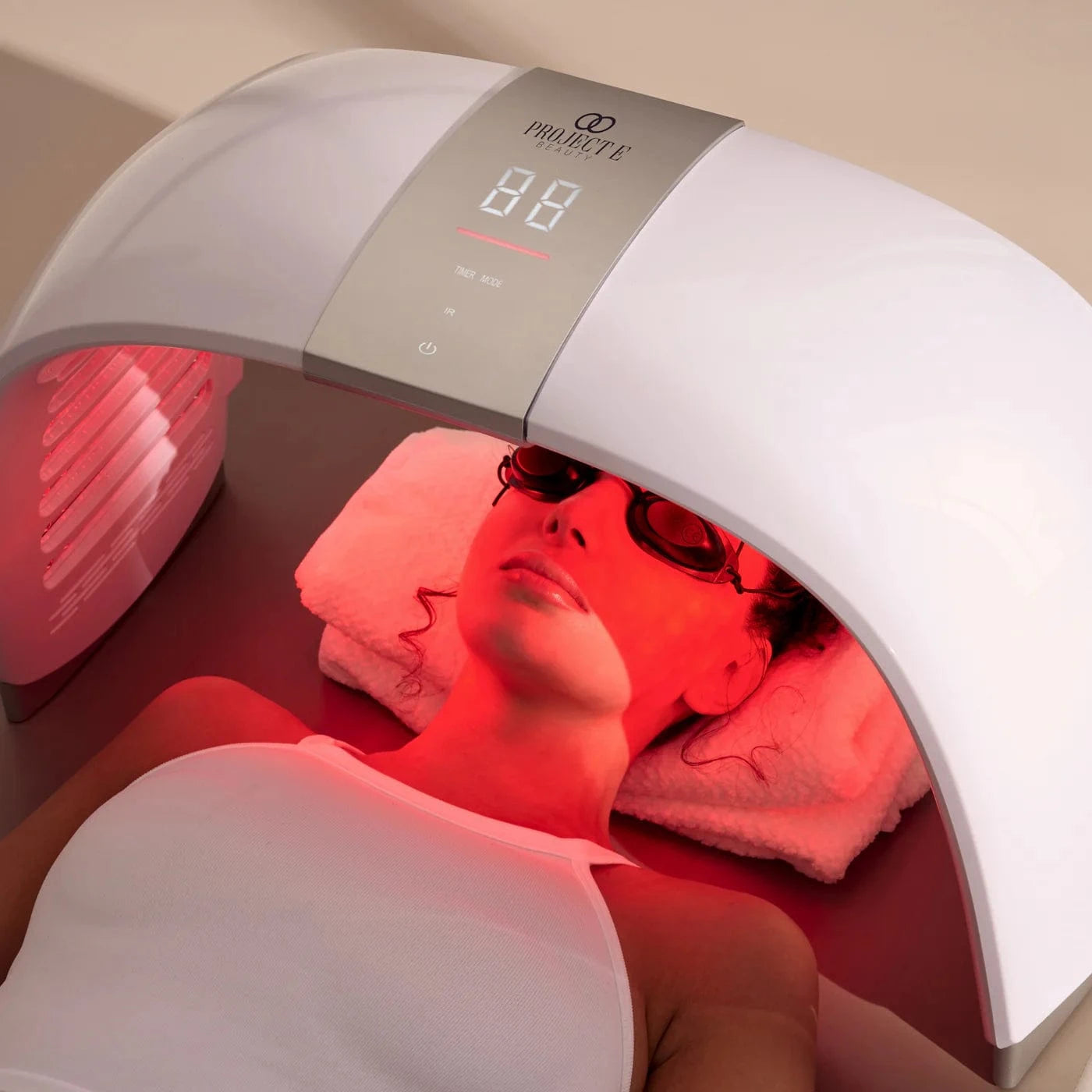 Shop LumaLux Dome LED Light Therapy Device at Reverie Luxe. Red & blue light for skin rejuvenation, acne, anti-aging & body healing. Free UK shipping.
